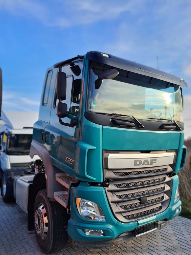 Testfahrzeug 24volt LKW DAF CF Euro 6 grün