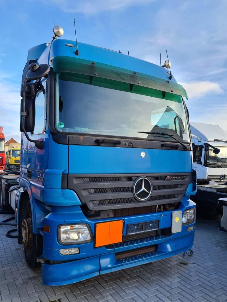 Testfahrzeug 24volt LKW Mercedes Actros MP2 Euro 5 blau